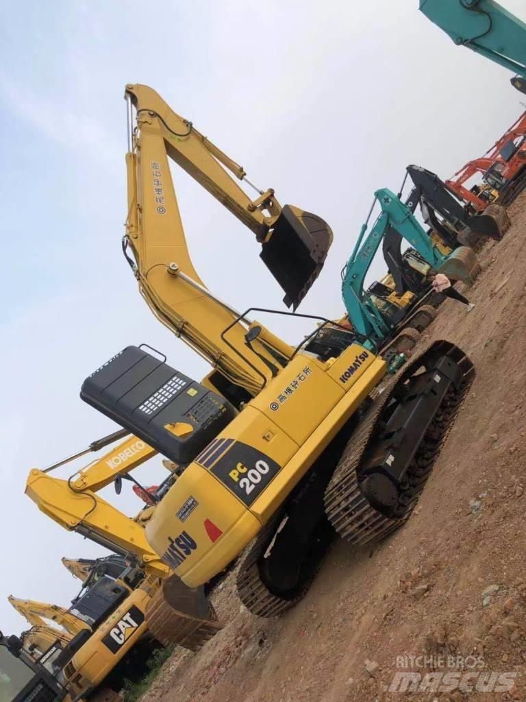 Komatsu 200-8 Crawler excavators