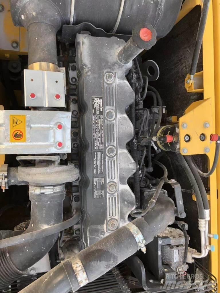 Komatsu 200-8 Crawler excavators