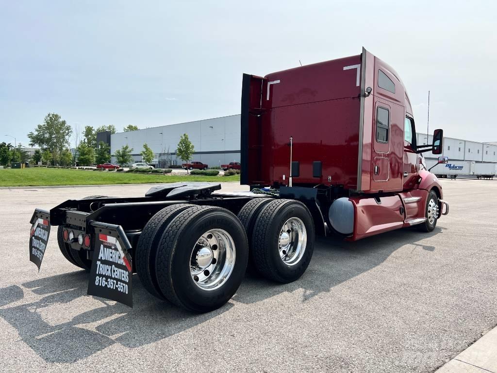 Kenworth T 680 Tractor Units