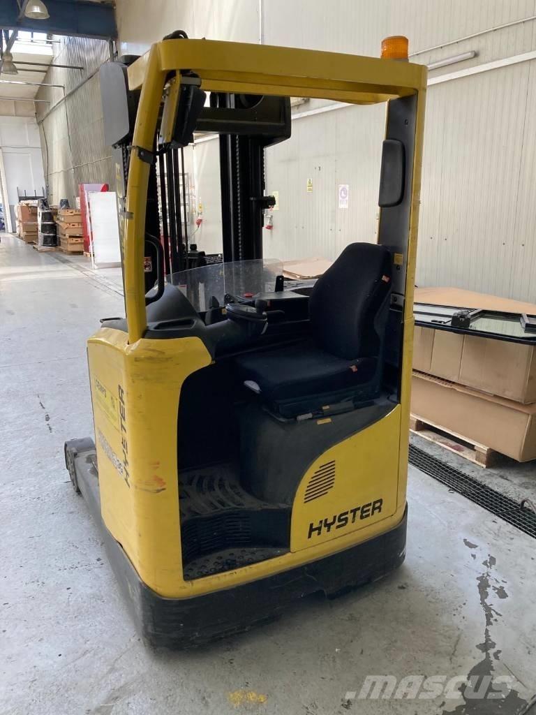 Hyster R 1.6 PYROBAN Reach trucks