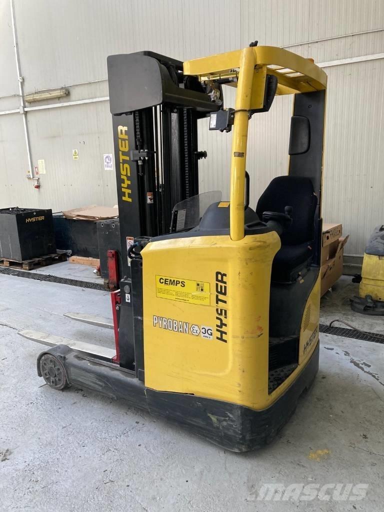 Hyster R 1.6 PYROBAN Reach trucks