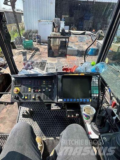 Liebherr LTM1225 Other lifting machines