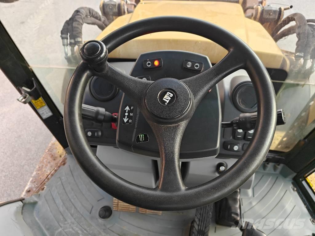 CAT 428 F Backhoe loaders