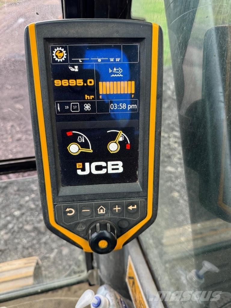 JCB JS 145 LC Crawler excavators