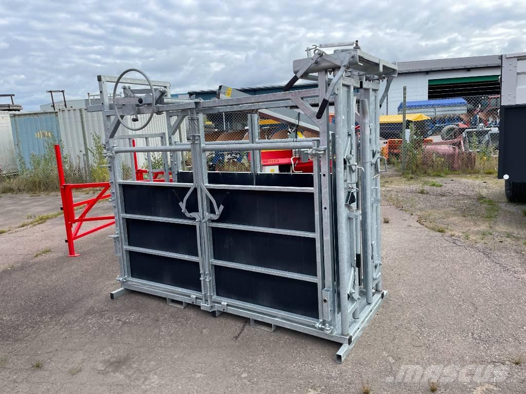 Bala Behandlingsbås Other livestock machinery and accessories