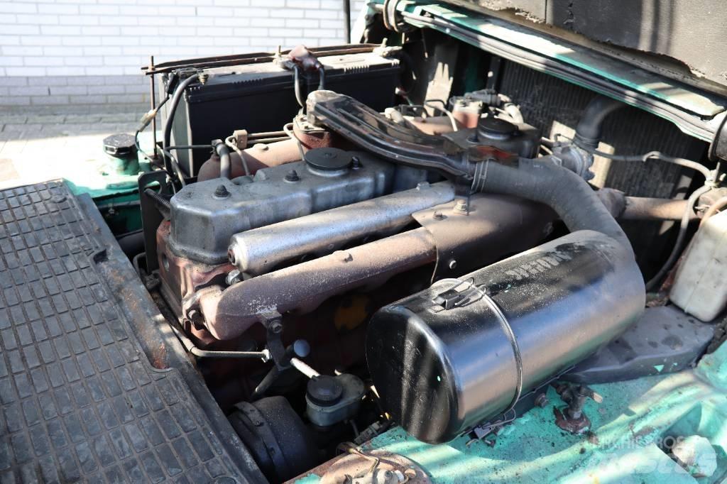Mitsubishi FD 35 Diesel trucks