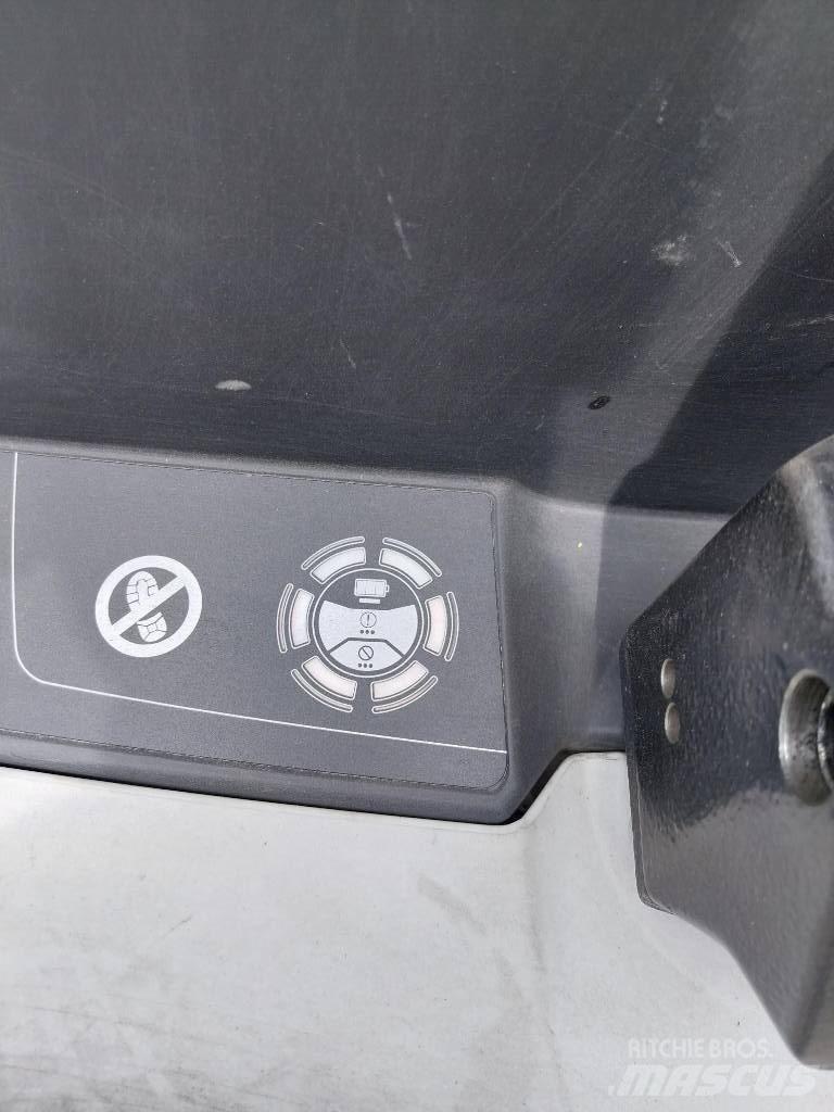 UniCarriers MDW160 Low lifter