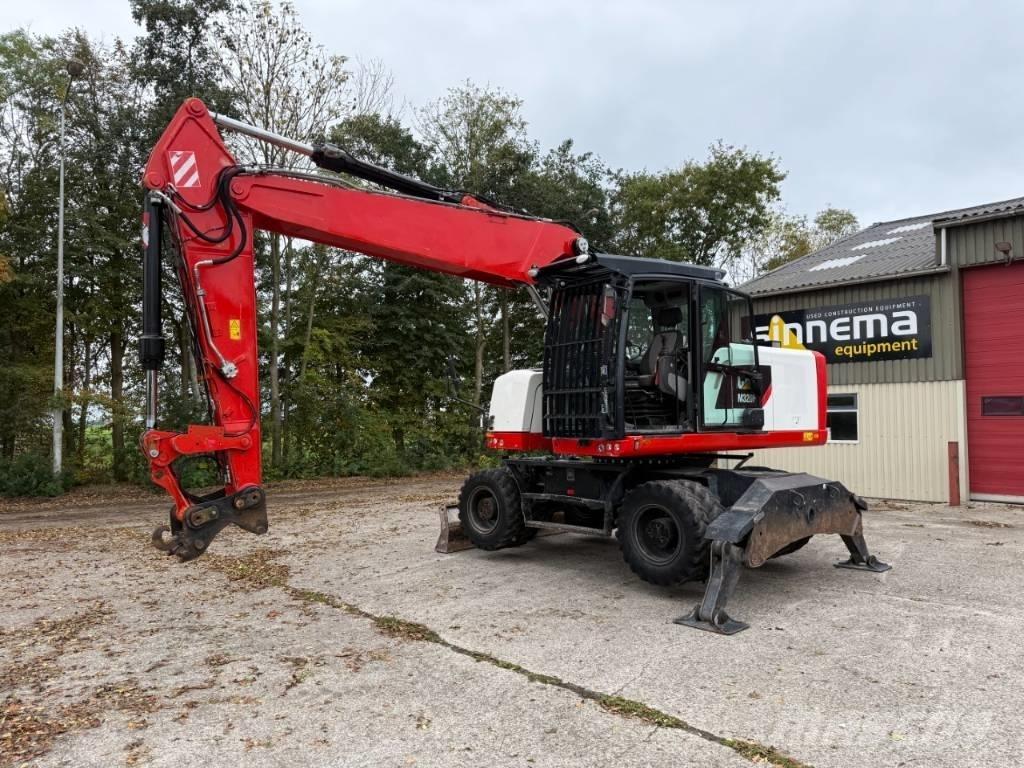 CAT M320F Wheeled excavators