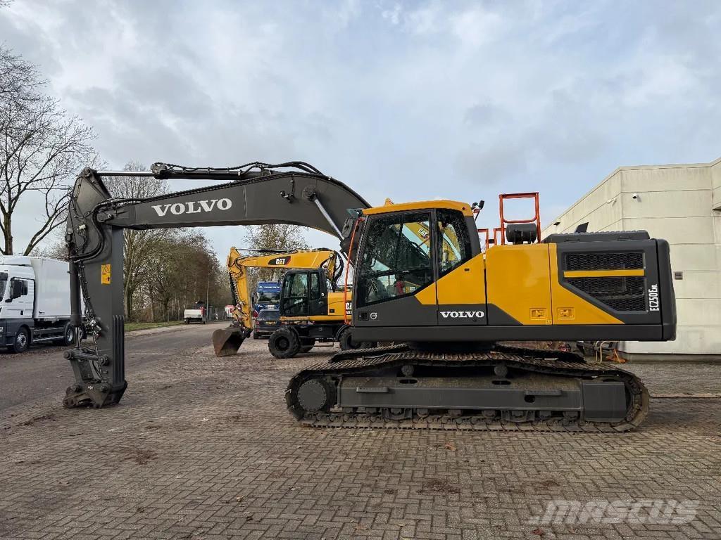 Volvo EC250E Crawler excavators