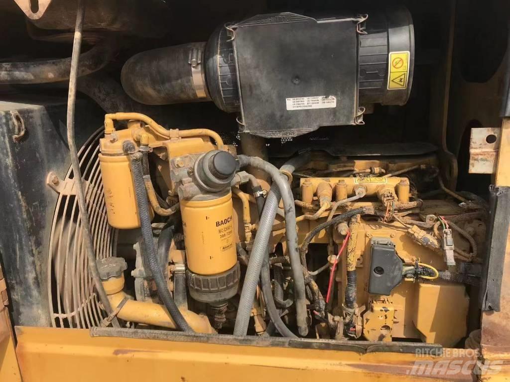 CAT D 5 K Crawler dozers