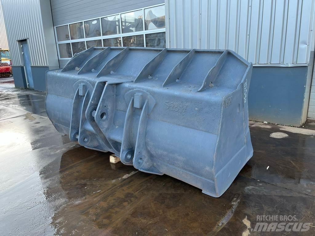 CAT Bucket 950 Buckets