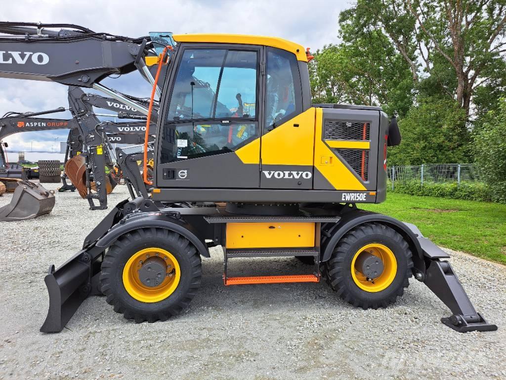 Volvo EWR 150 E Wheeled excavators