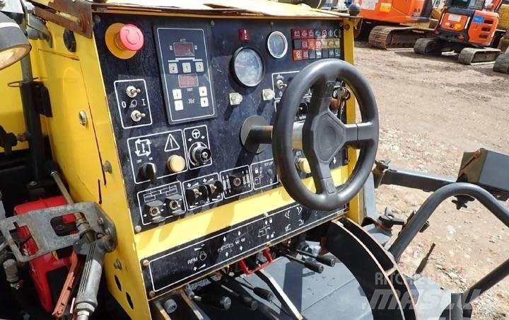 Bomag BF 223 C Asphalt pavers