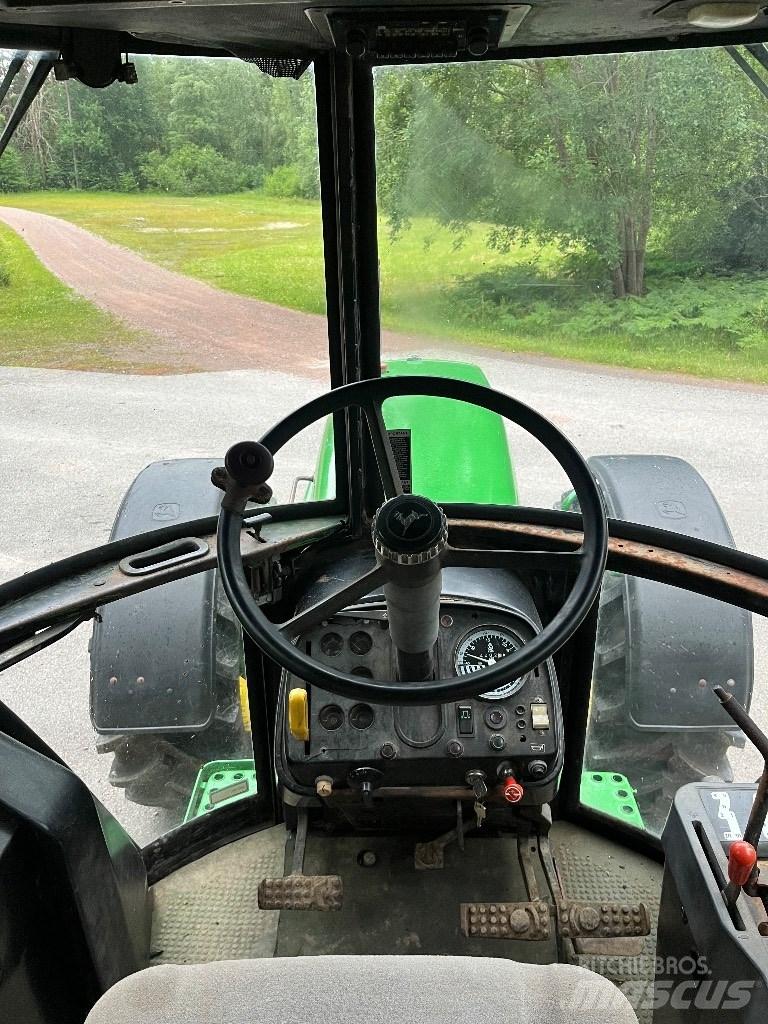 John Deere 4240 S Tractors
