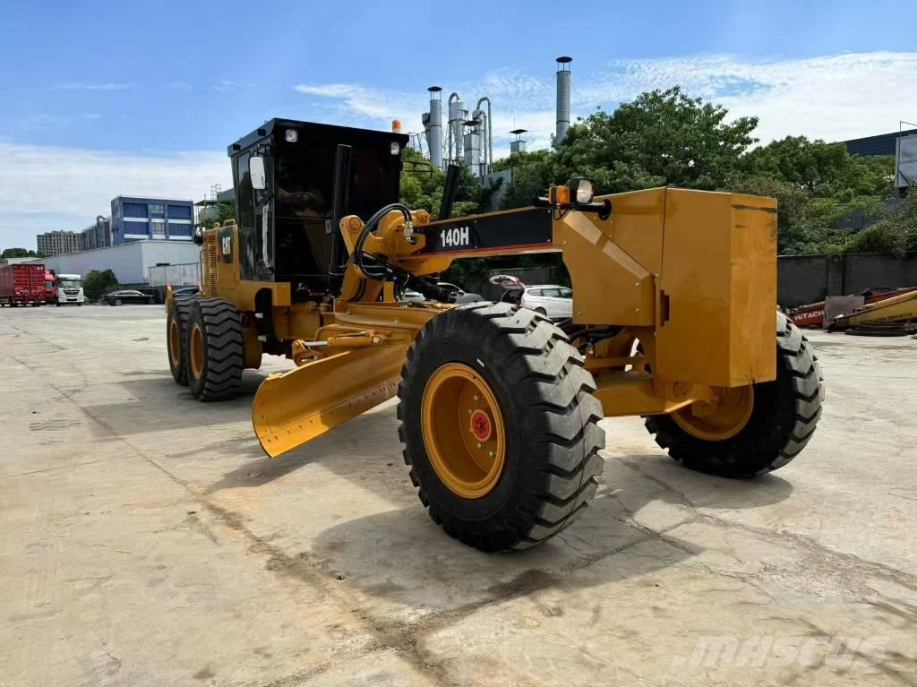 CAT 140H Graders