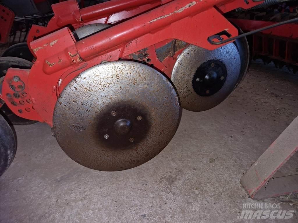 Kuhn HR4003D Combination drills