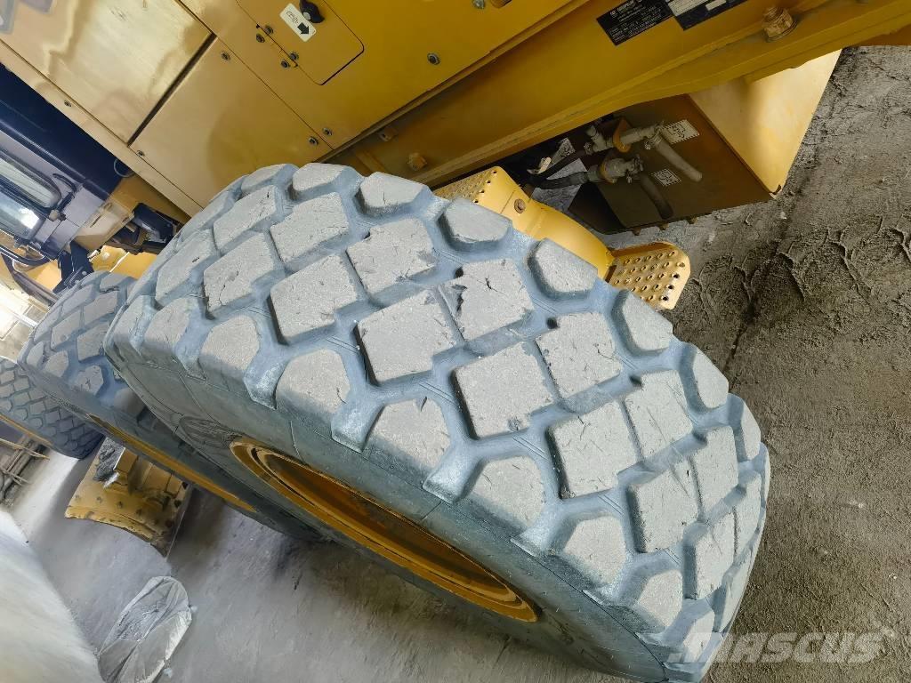 CAT 140 GC Graders