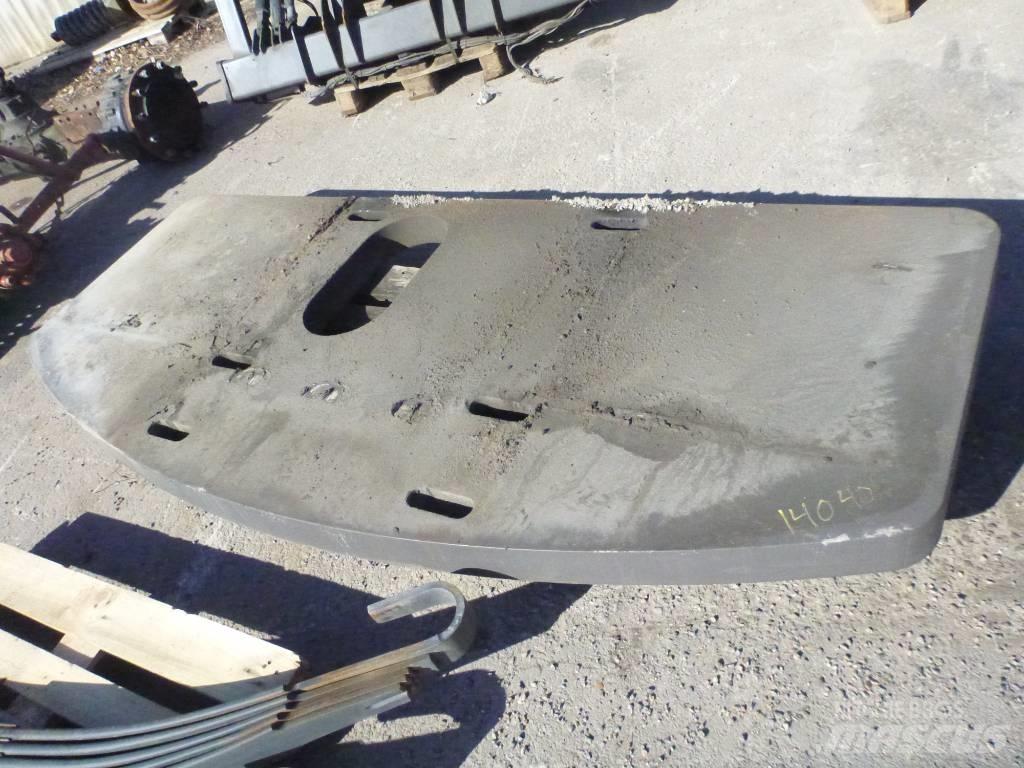 Volvo EC 240 B LC Chassis and suspension