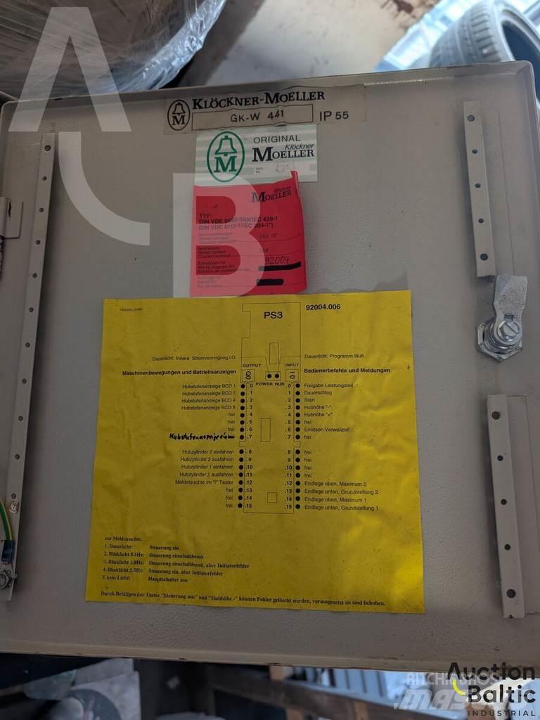 Delmag HB 30 Pipelayer dozers