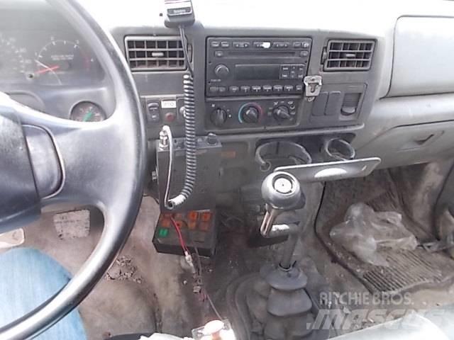 Ford 750 XLT Other trucks
