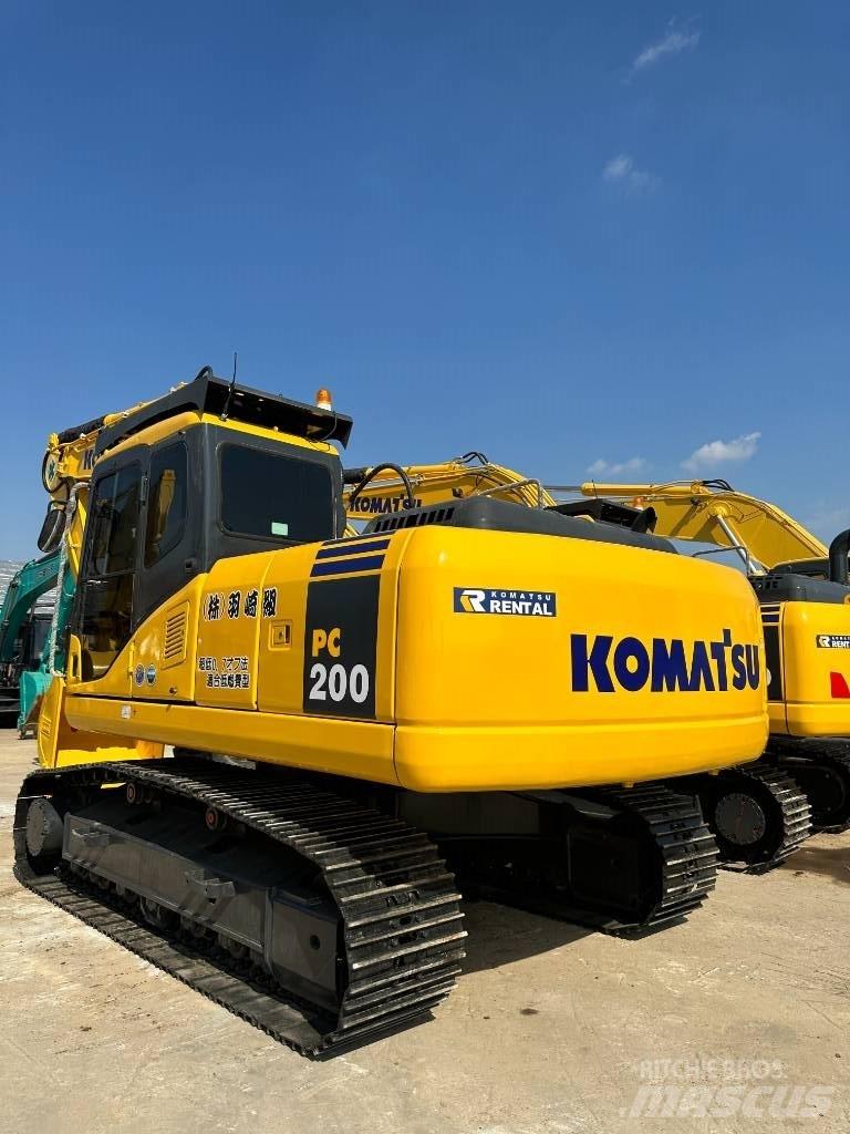 Komatsu PC 220-7 Crawler excavators