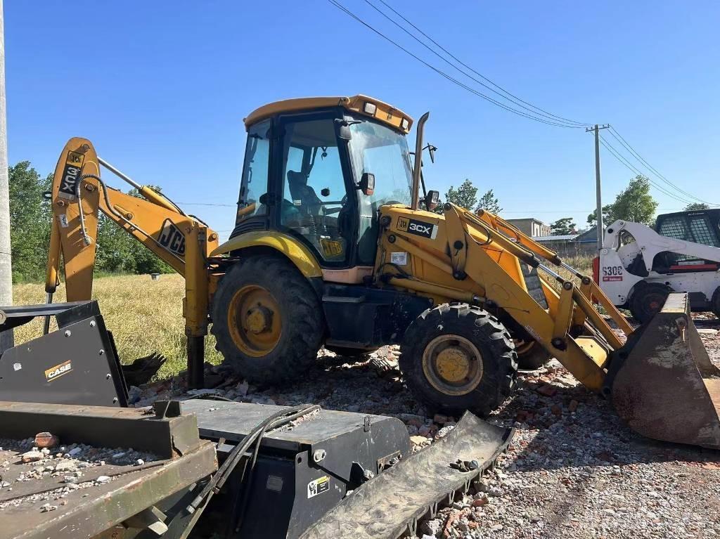 JCB 3CX Backhoe loaders