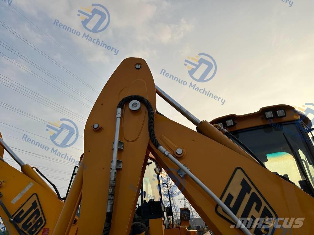JCB 4 CX Backhoe loaders