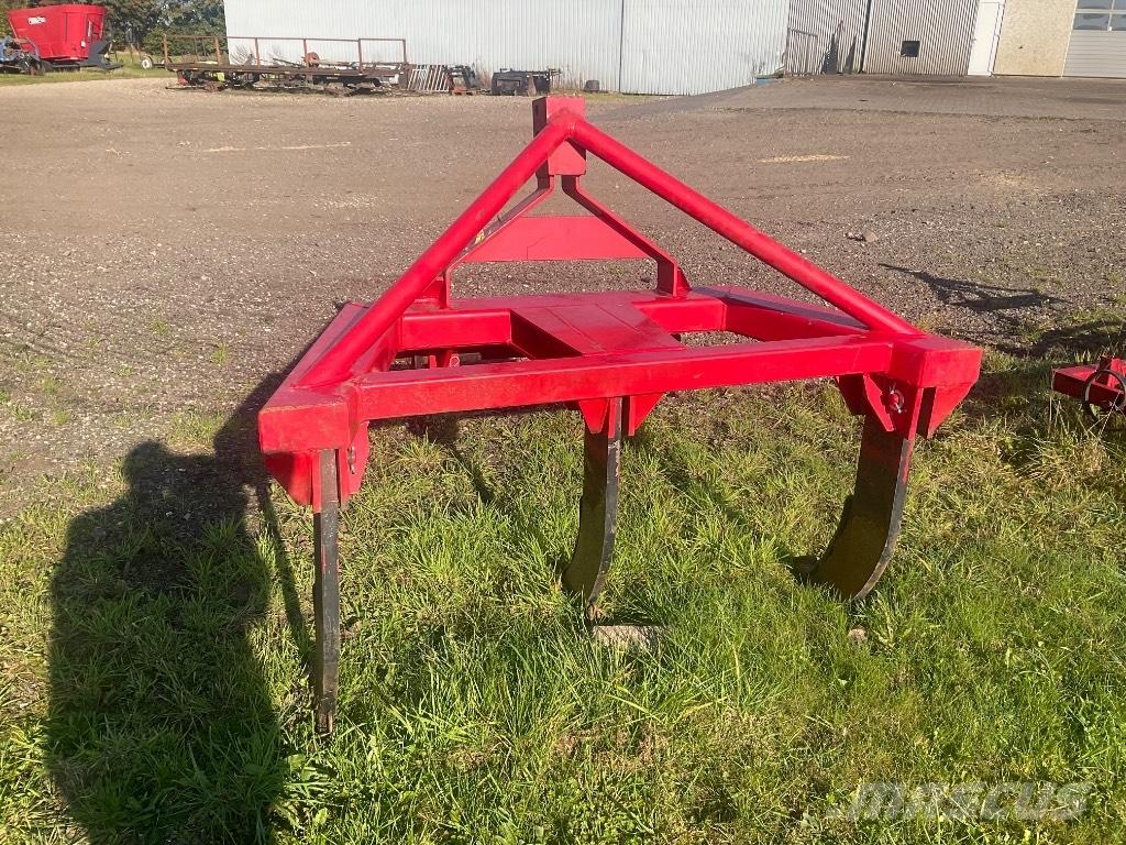  Grubber Chisel ploughs