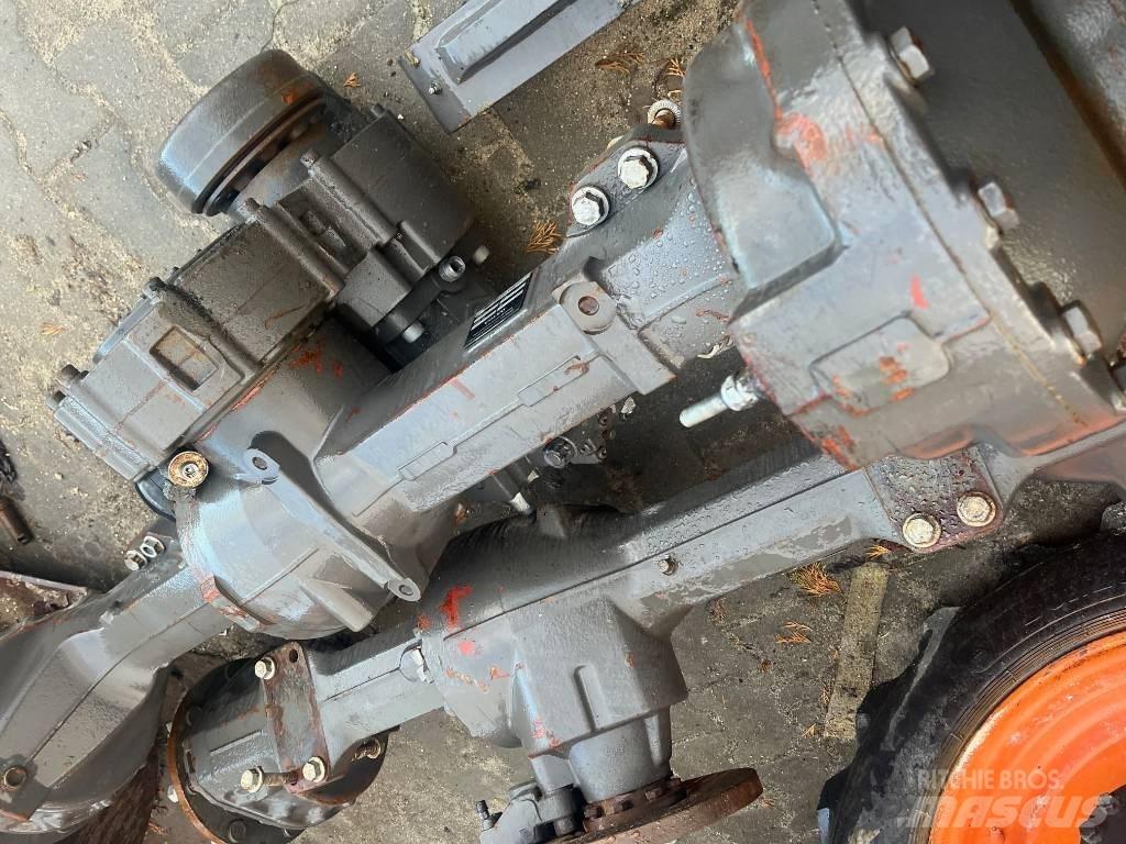 Volvo L 30 G Axles