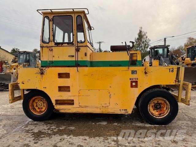 Hamm GRW 15 Pneumatic tired rollers