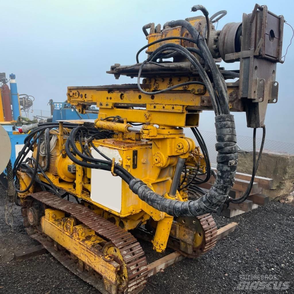 Klemm MR704 Piling rigs