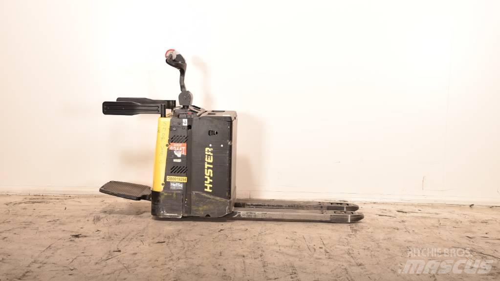 Hyster P 2.0 S Low lifter with platform