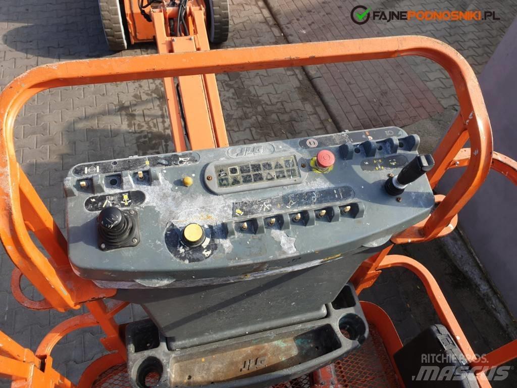 JLG E 300 AJP Articulated boom lifts