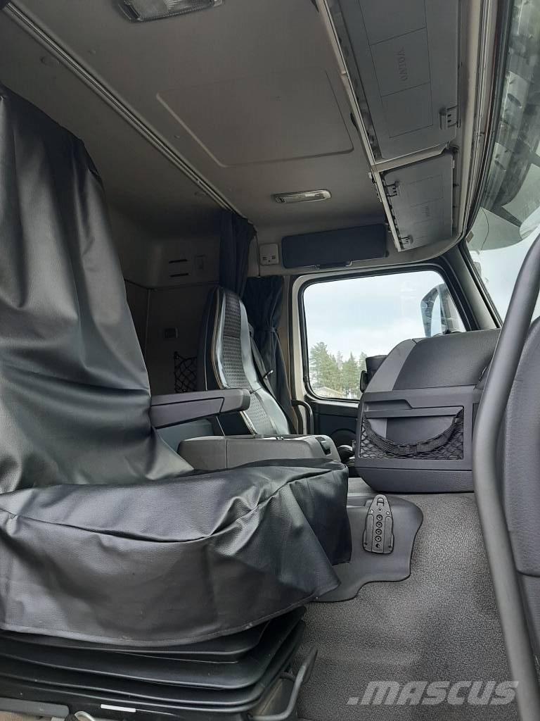 Volvo FM 11 Container Frame trucks
