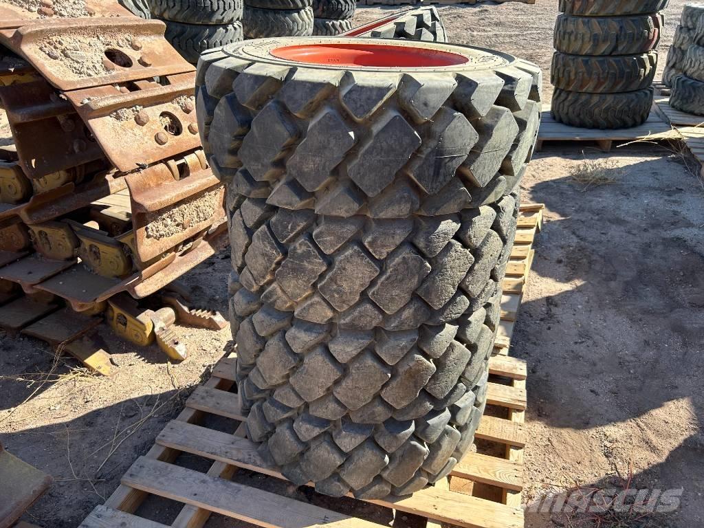 Bobcat 10x16.5 Tires Tyres, wheels and rims