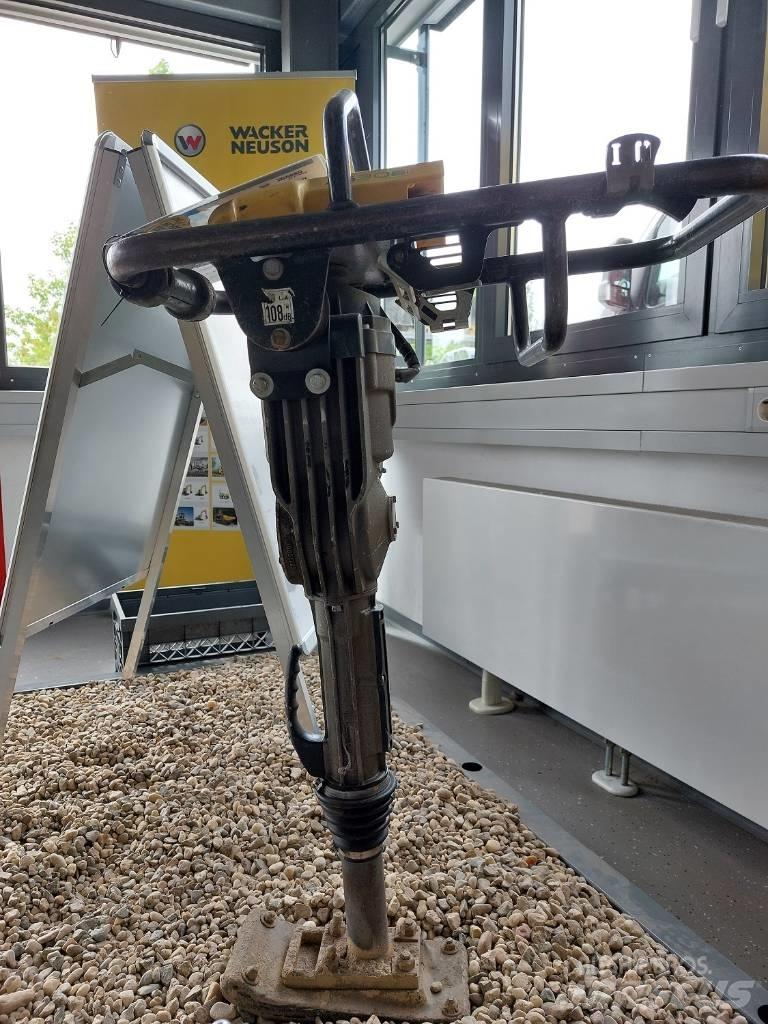 Wacker Neuson AS30e Tampers