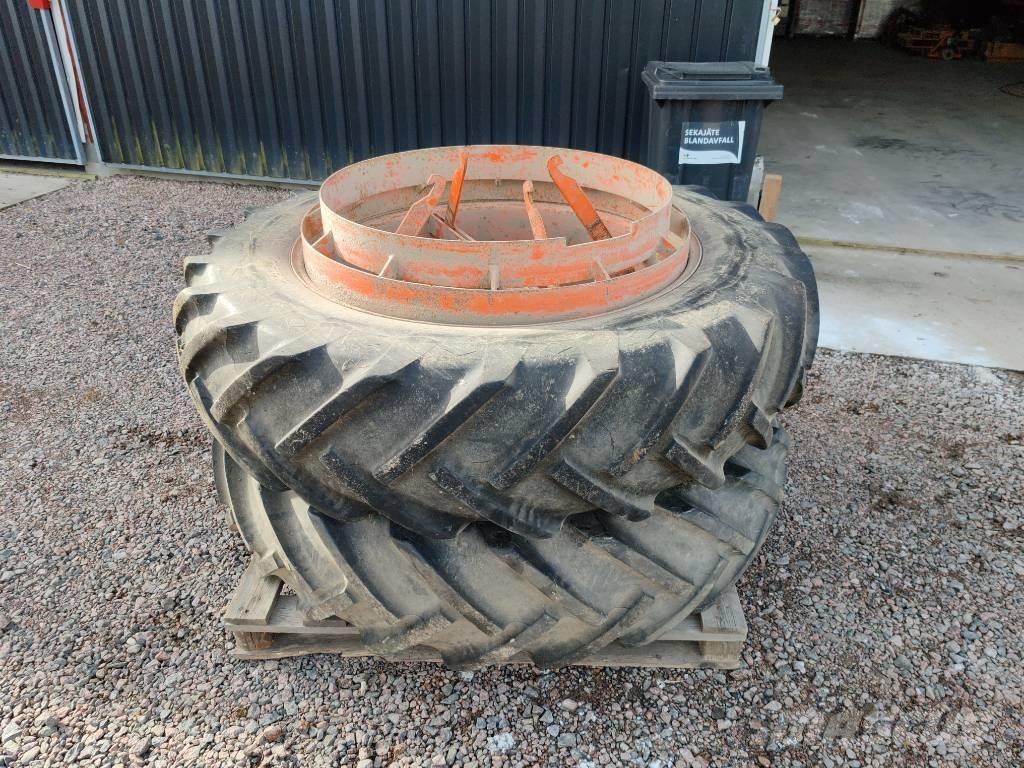 Raju 14.9-38 Tyres, wheels and rims