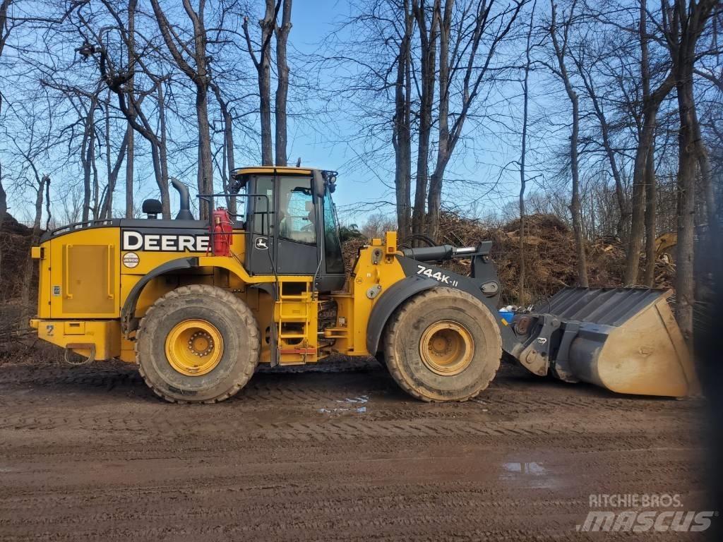 John Deere 744 K Wheel loaders