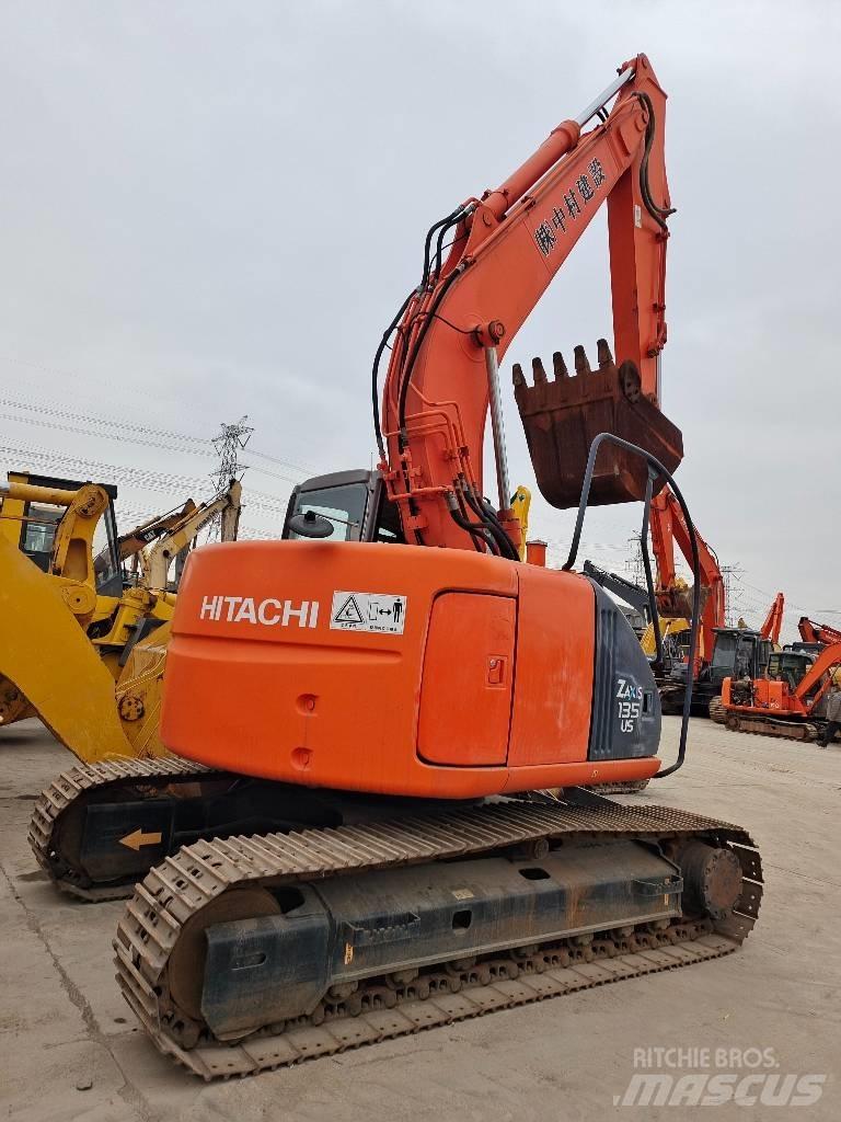 Hitachi ZX 135 US Crawler excavators