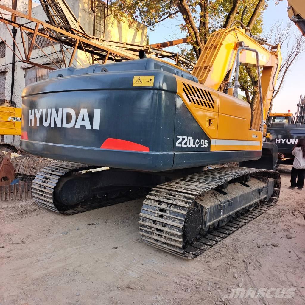 Hyundai 220LC-9S Crawler excavators