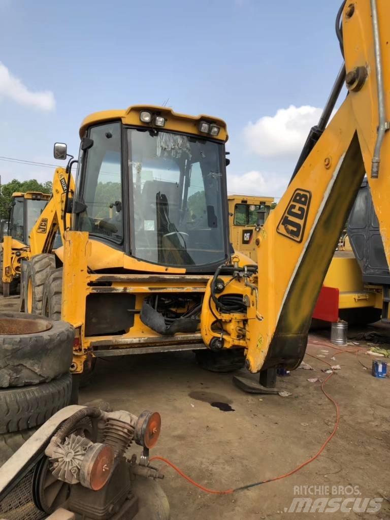 JCB 4 CX Backhoe loaders