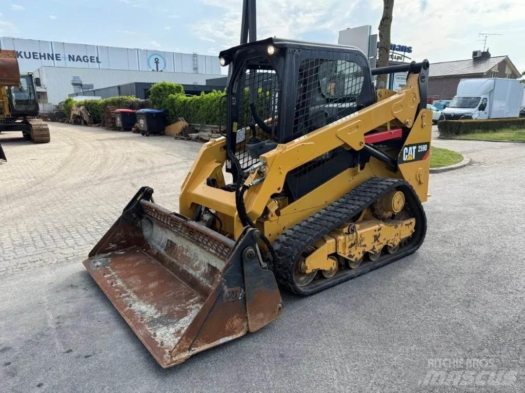 CAT 259D Skid steer loaders