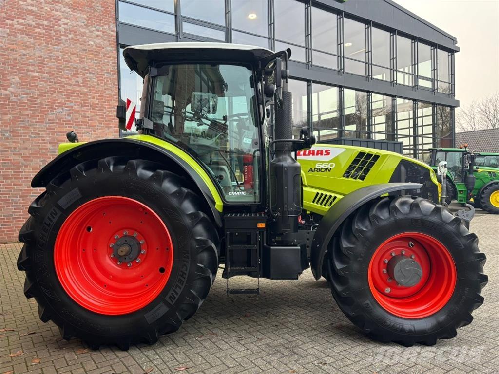 CLAAS Arion 660 Tractors