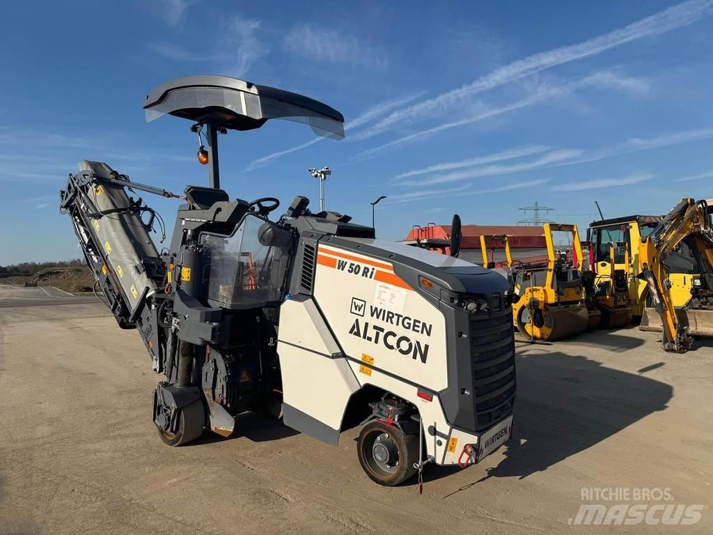 Wirtgen W 50 RI Asphalt cold milling machines