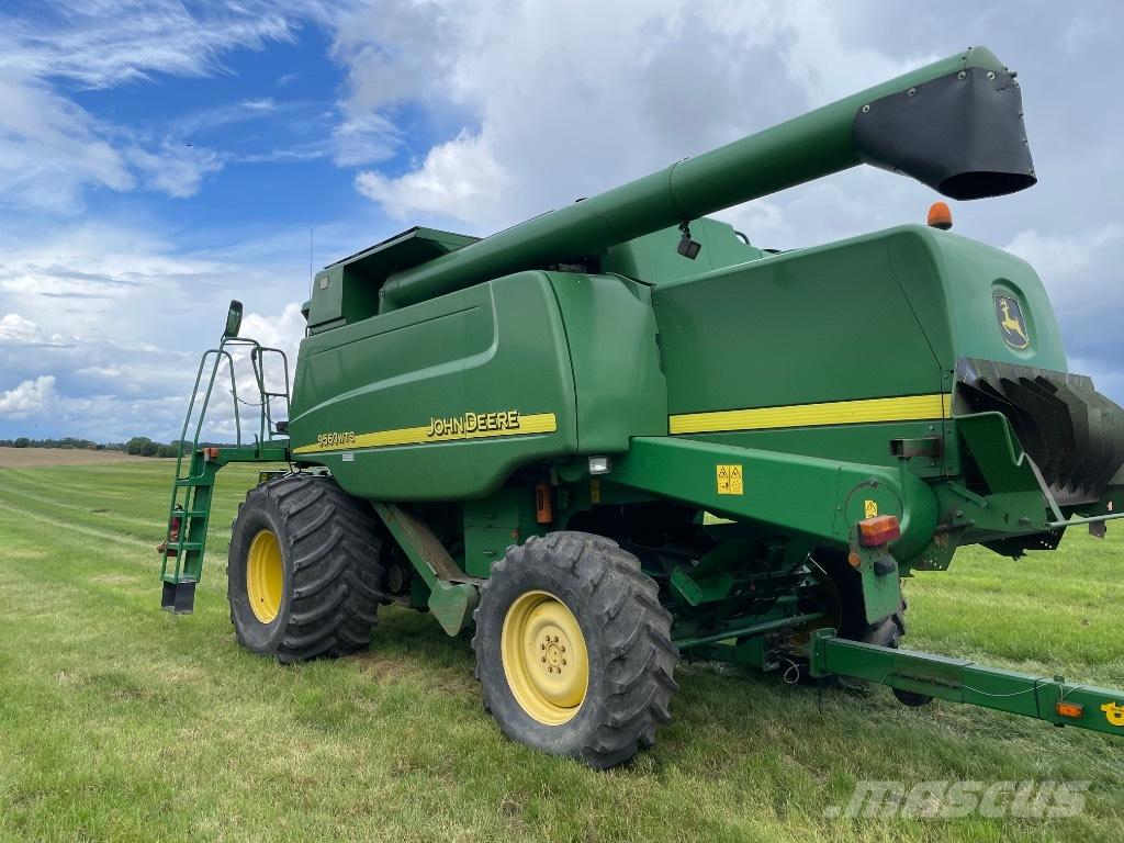 John Deere 9560 WTS Combine harvesters