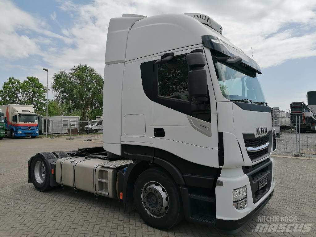 Iveco AS440ST/P Tractor Units