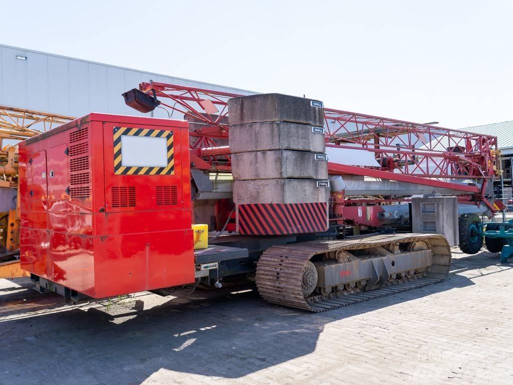 Potain HD 21 A Self erecting cranes