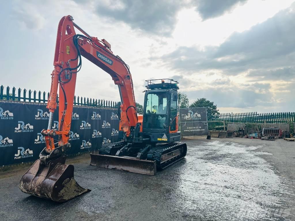 Doosan DX 85 R-3 Midi excavators  7t - 12t