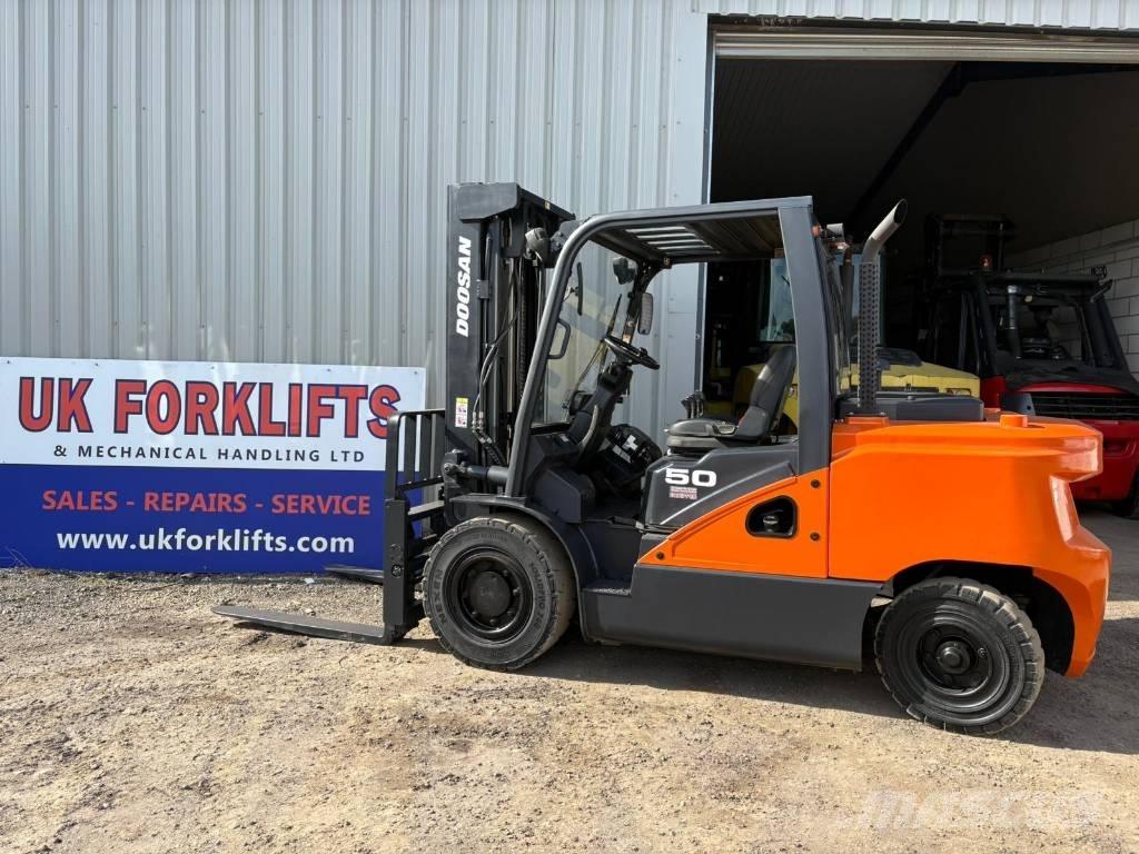 Doosan D50SC-7 Diesel trucks