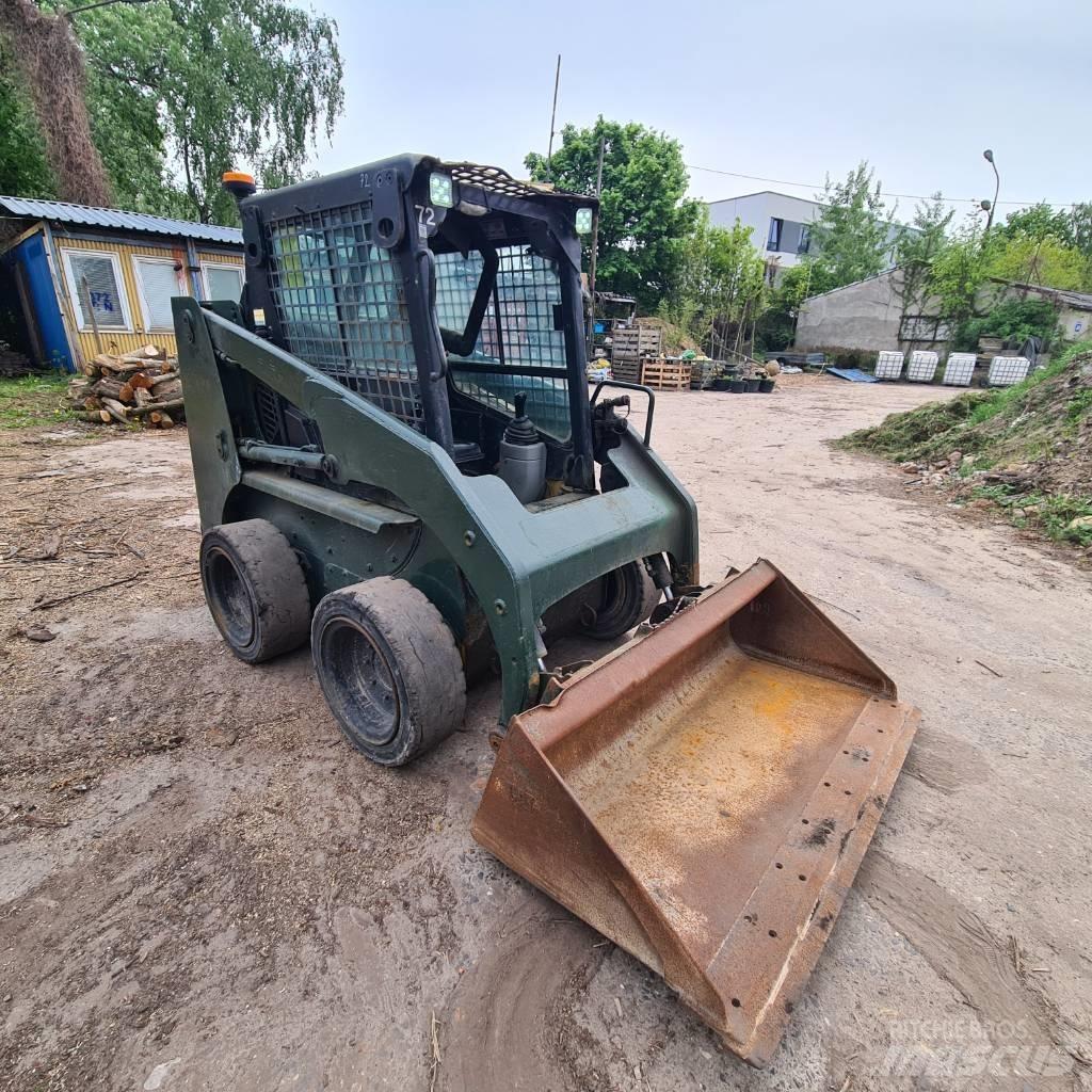 CAT 226 Skid steer loaders
